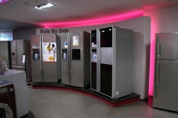EXHIBITION STANDS SHOWROOM DESIGN & CONSTRUCTION LG ELECTRONICS | FALIRO 001