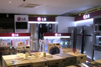 EXHIBITION STANDS SPECIAL CONSTRUCTIONS & SHOP IN SHOPS LG ELECTRONICS | LIVADIA 001